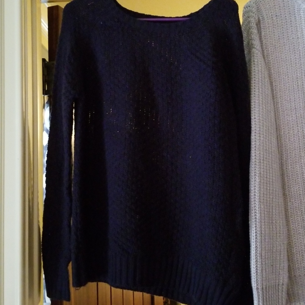 ----Sold---Sweaters - Picture 3 of 5